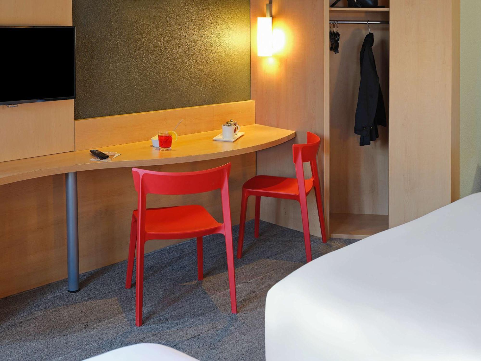 Отель Ibis Toulouse Gare Matabiau Экстерьер фото